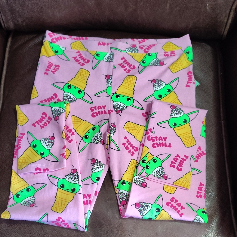 Star Wars Pink Leggings with Green Character Design Nwot